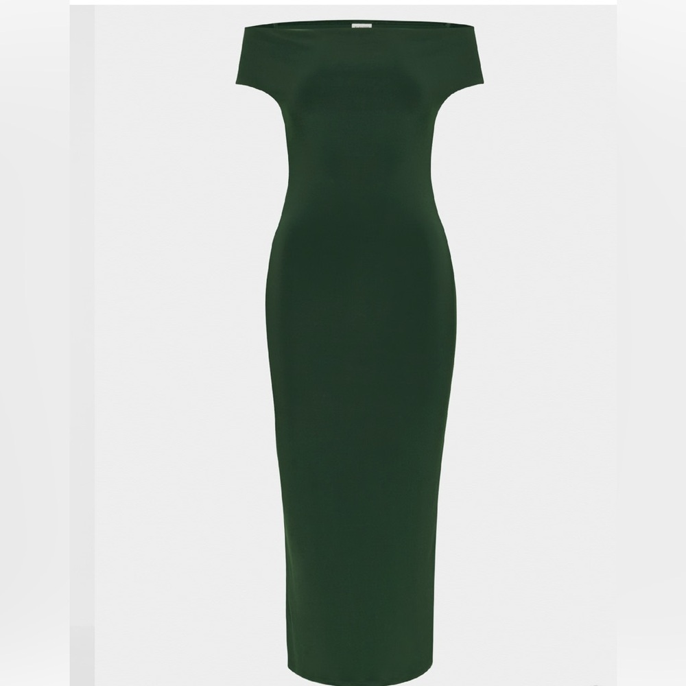 Aritzia Babaton Array Off-Shoulder Dress